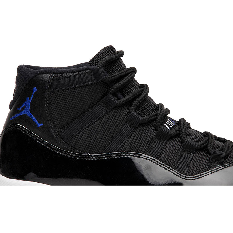 AIR JORDAN 11 RETRO 