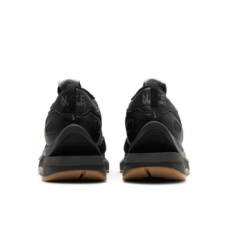 SACAI X VAPORWAFFLE 