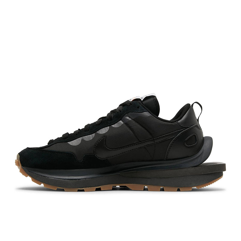 SACAI X VAPORWAFFLE 