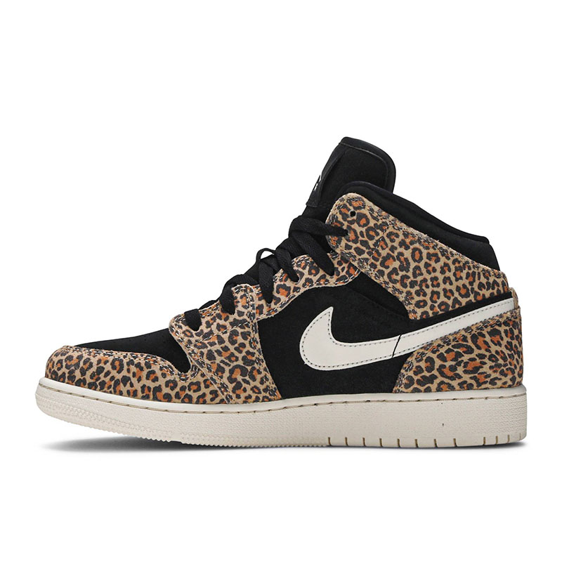 AIR JORDAN 1 MID SE GS 