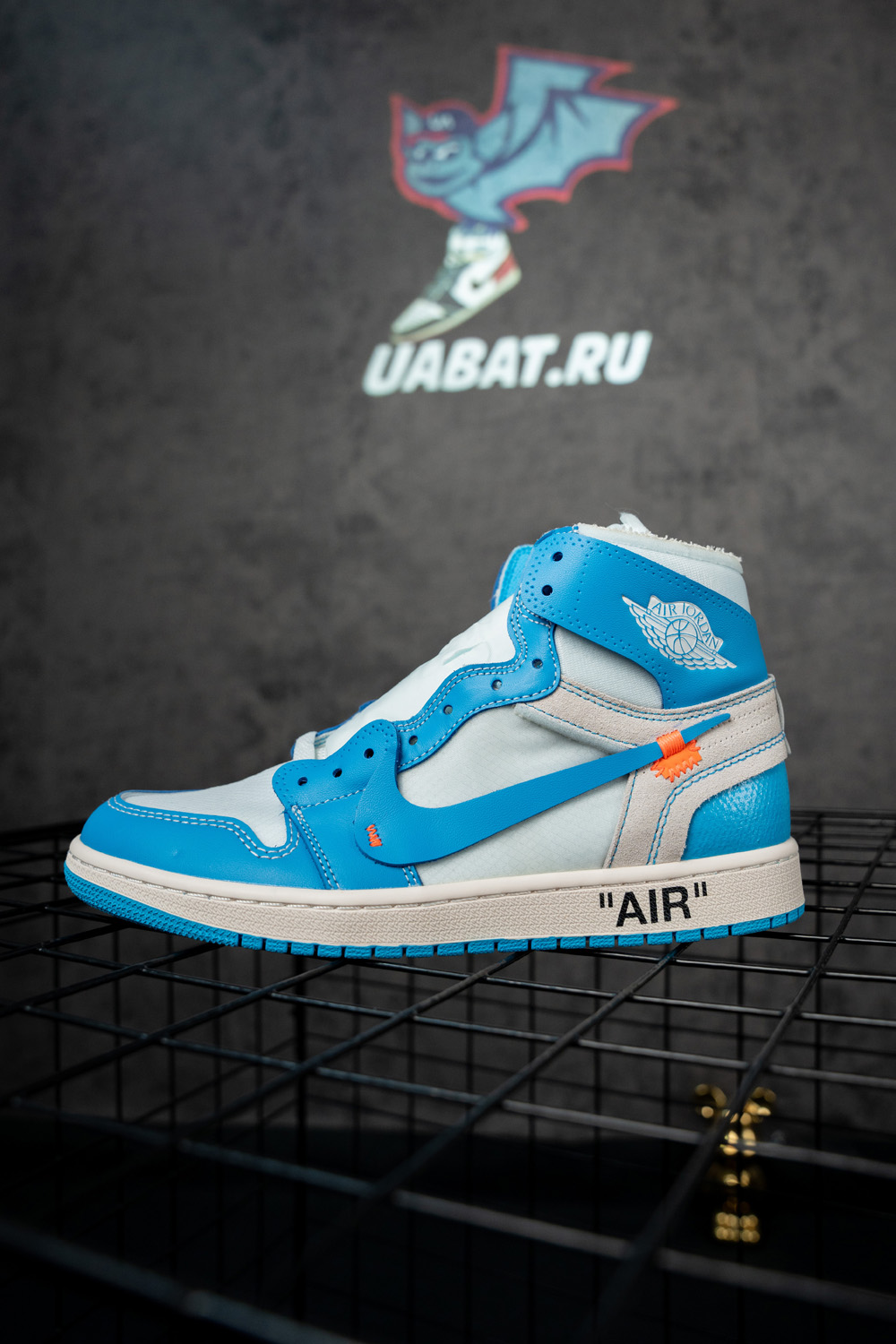Off-White x Air Jordan 1 Retro High OG 