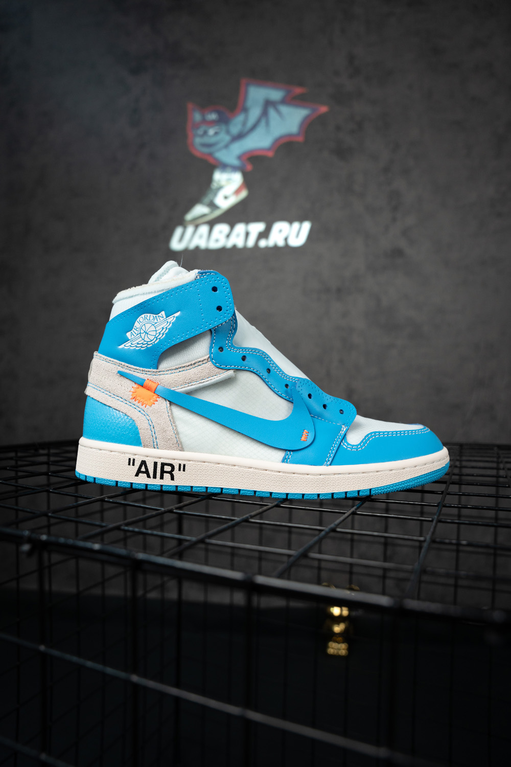 Off-White x Air Jordan 1 Retro High OG 