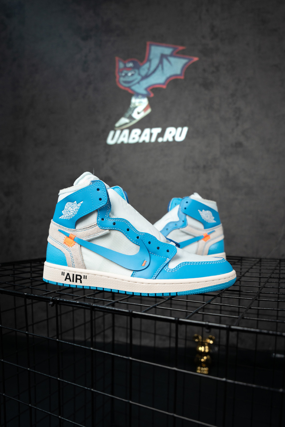 Off-White x Air Jordan 1 Retro High OG 