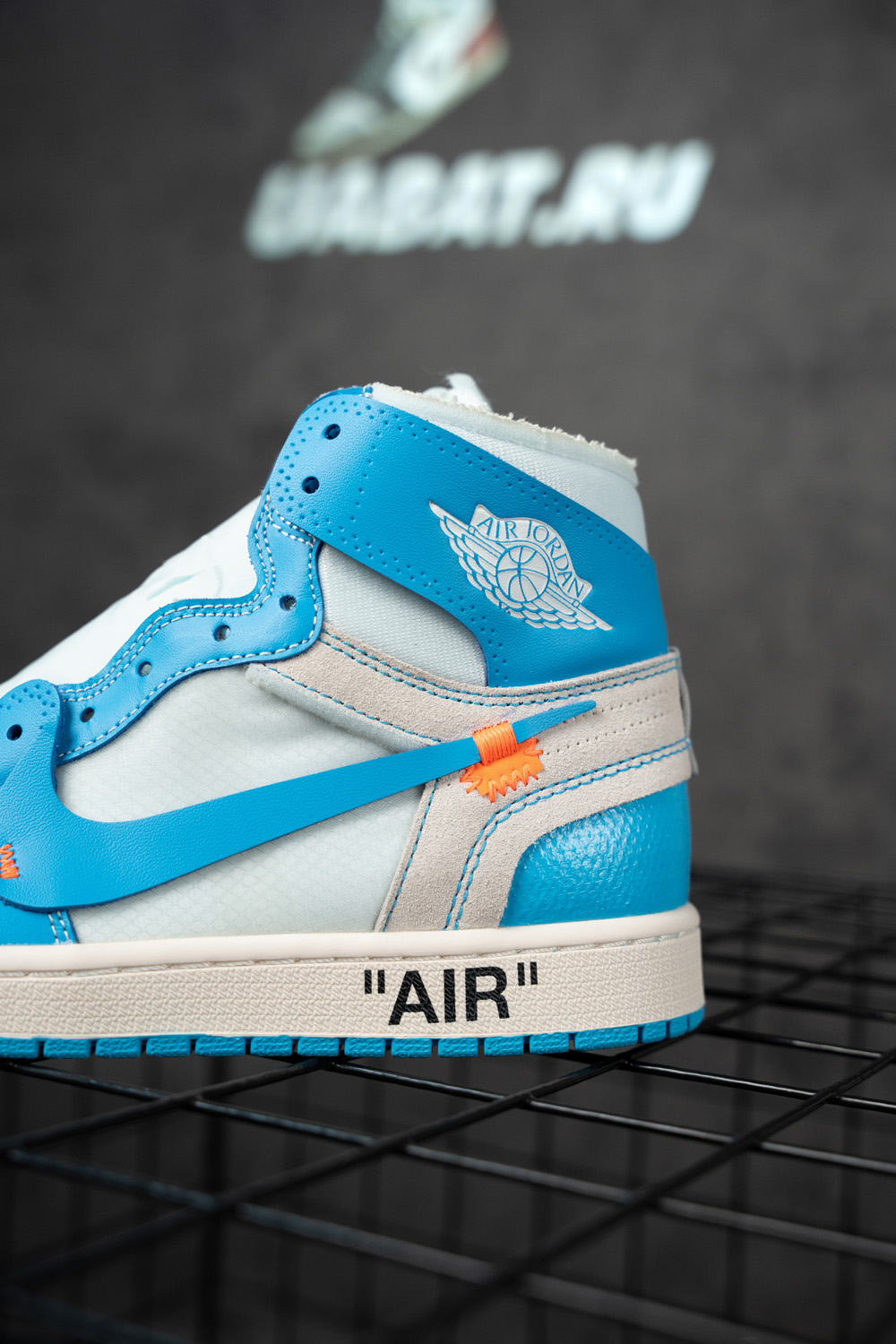 Off-White x Air Jordan 1 Retro High OG 
