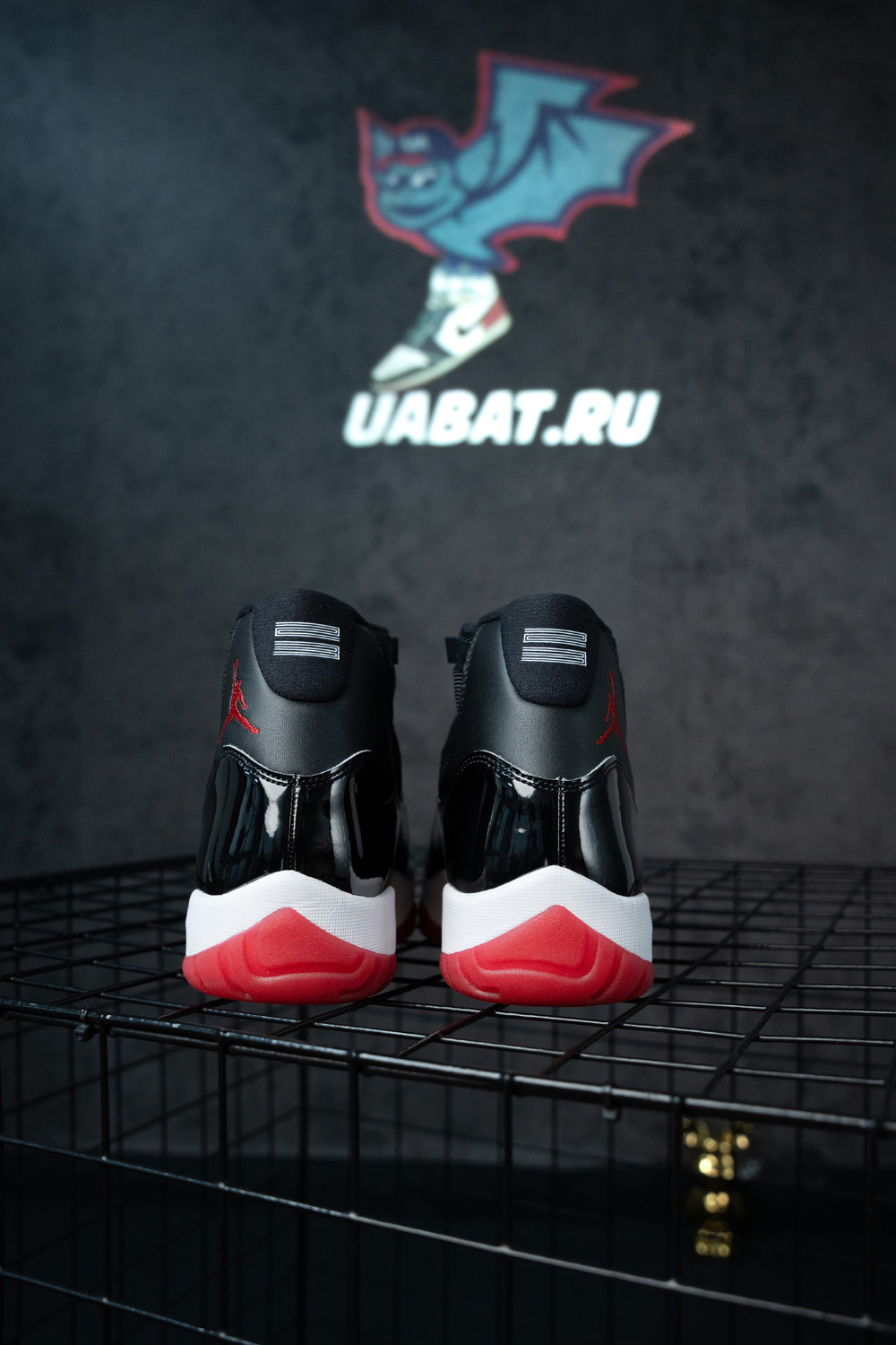 AIR JORDAN 11 RETRO 