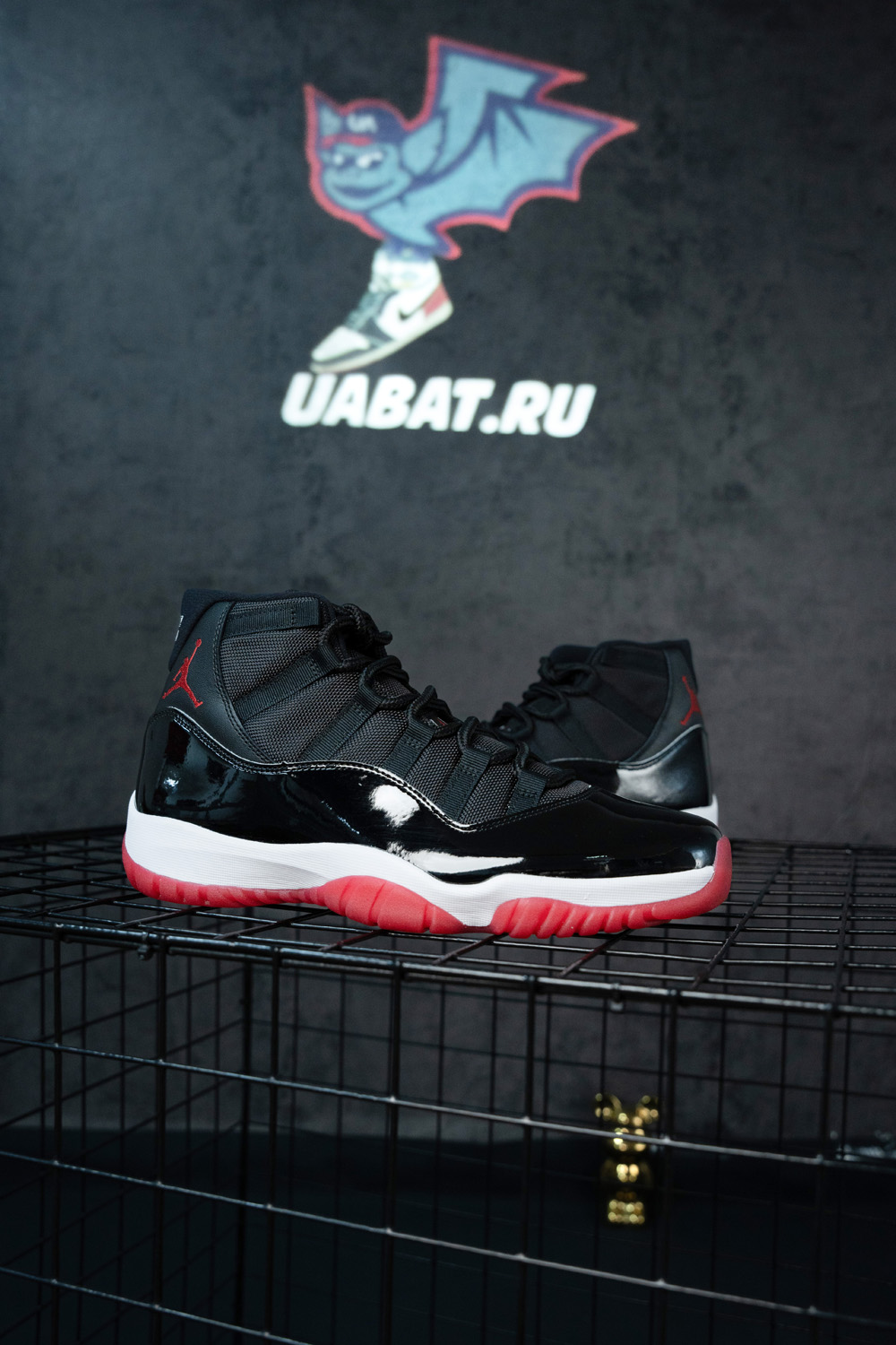 AIR JORDAN 11 RETRO 