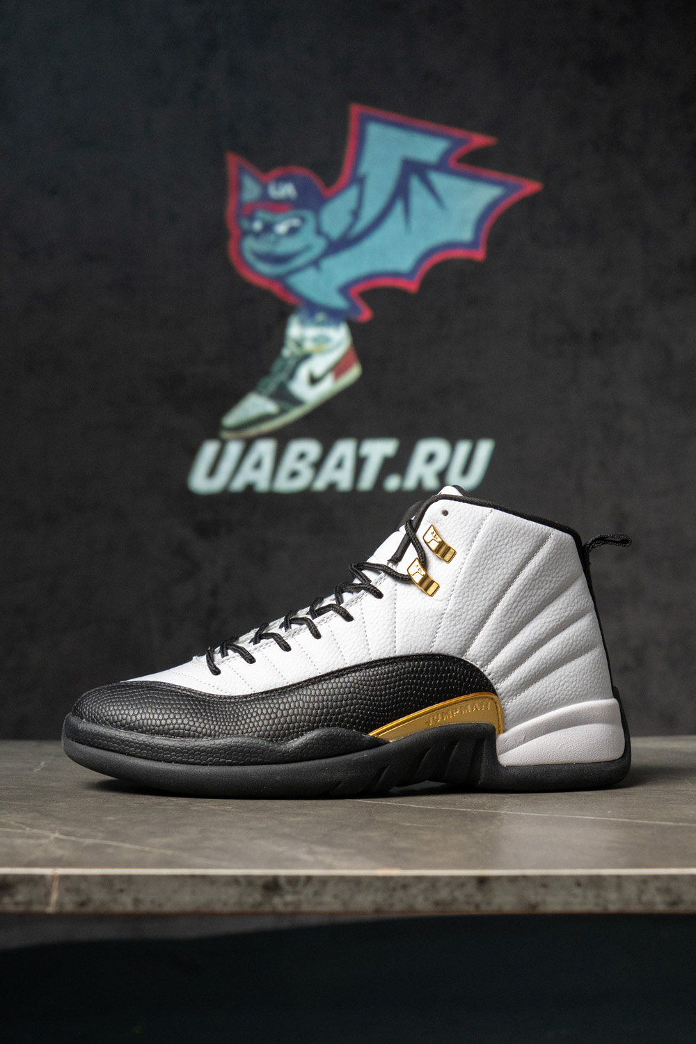 AIR JORDAN 12 RETRO 