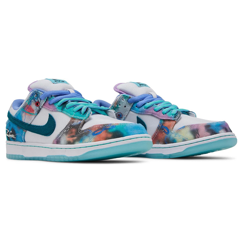 Futura Laboratories x Dunk Low SB 