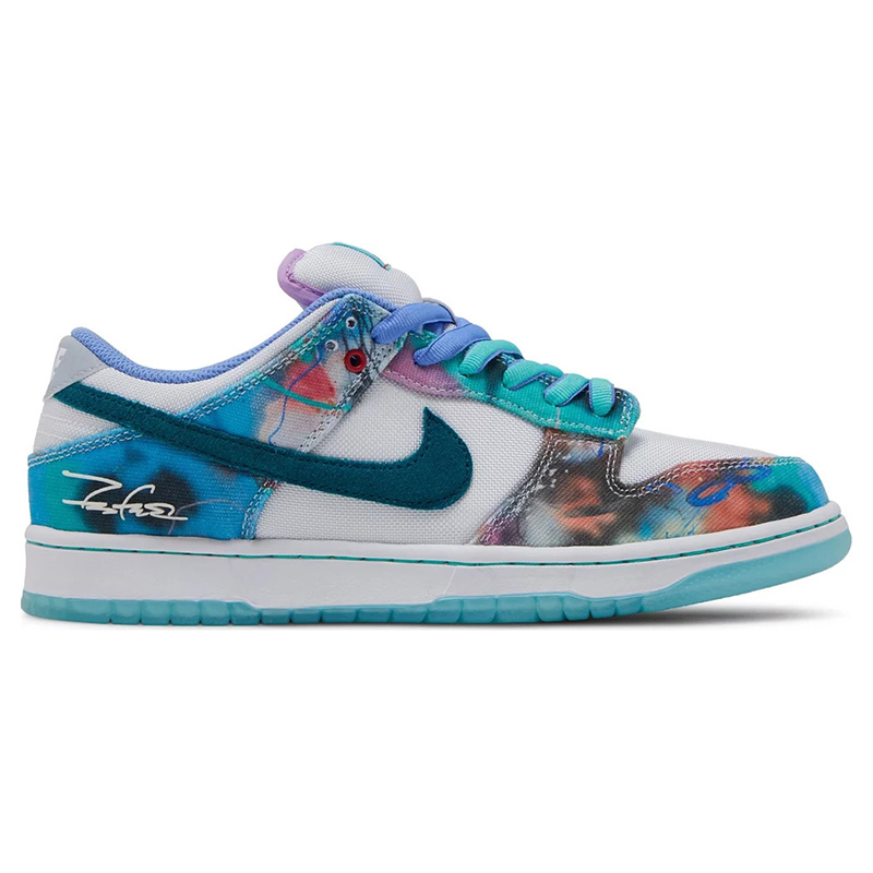Futura Laboratories x Dunk Low SB 