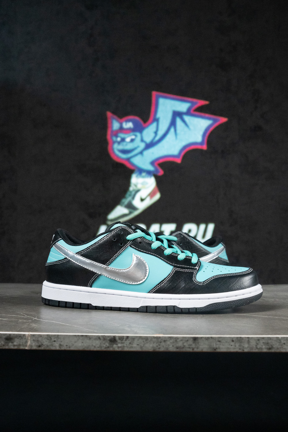 Diamond Supply Co. x Dunk Low Pro SB 