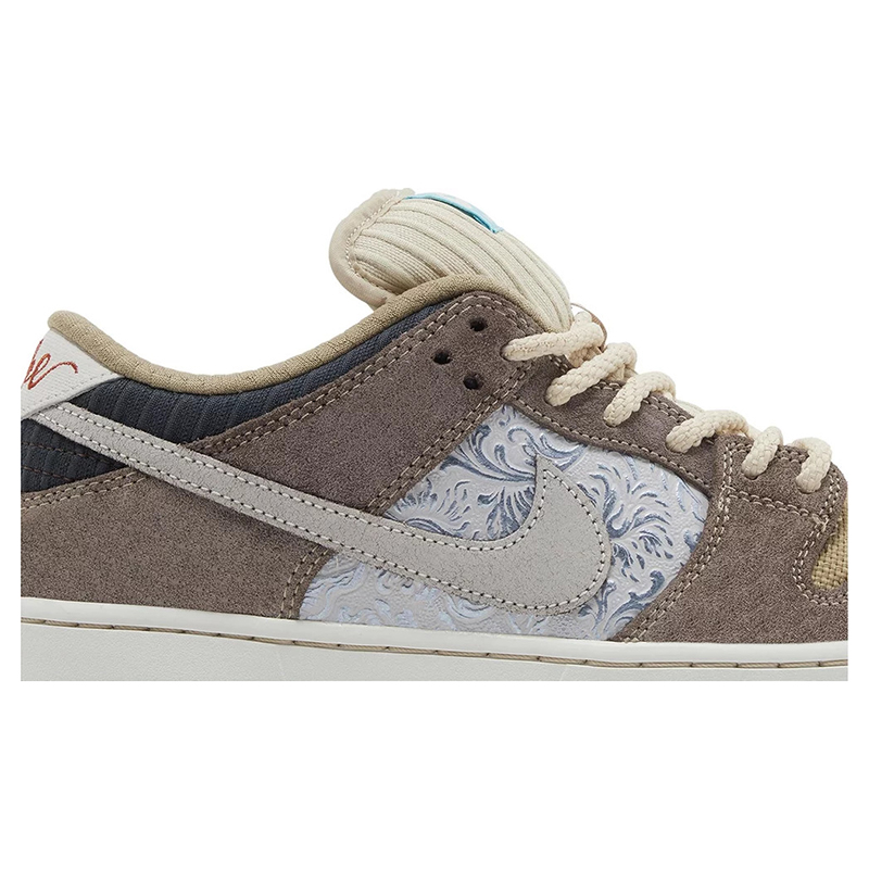 Dunk Low SB 