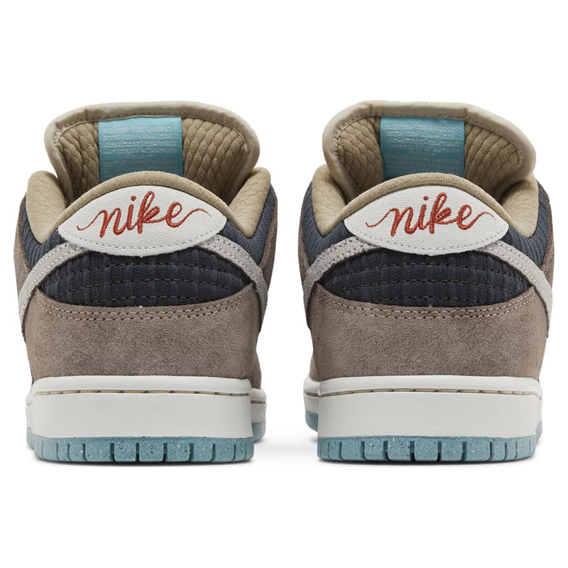 Dunk Low SB 