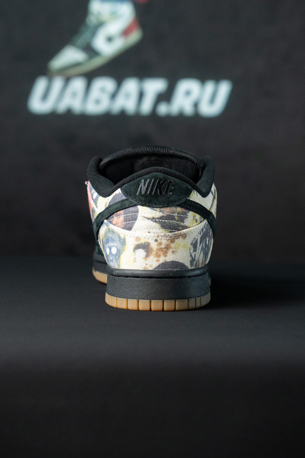 Supreme x Dunk Low SB 