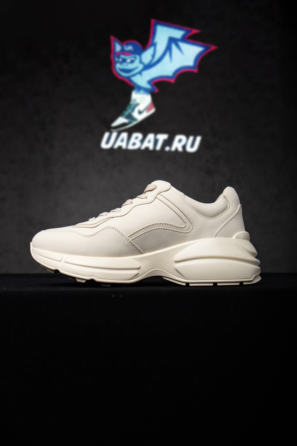 Gucci Rhython Leather Sneaker 