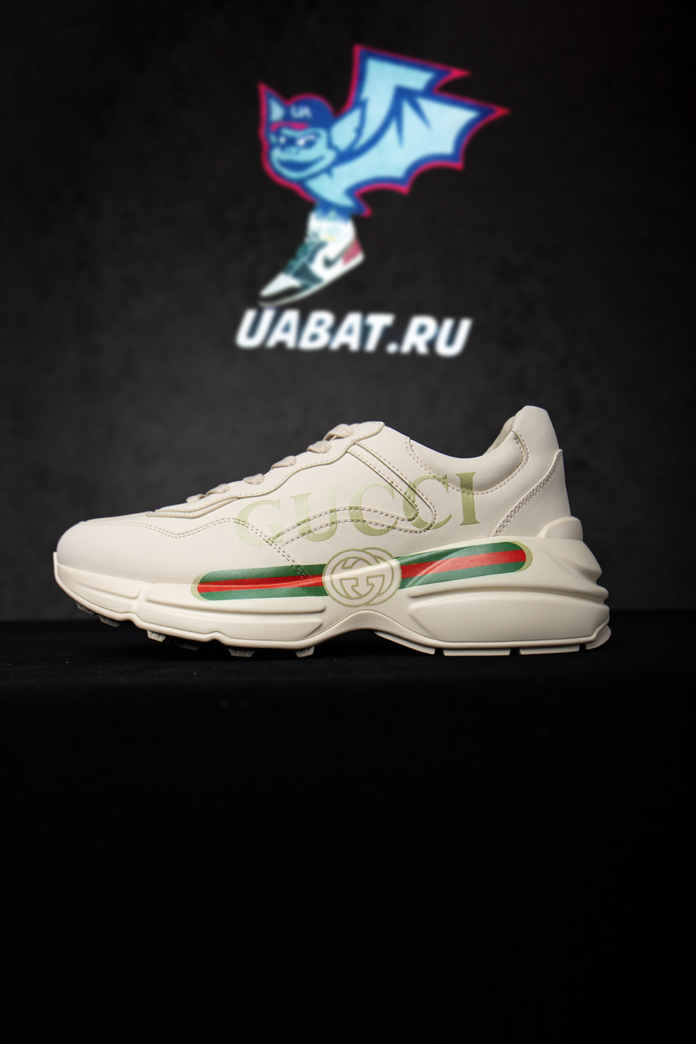 Gucci Rhython Leather Sneaker 